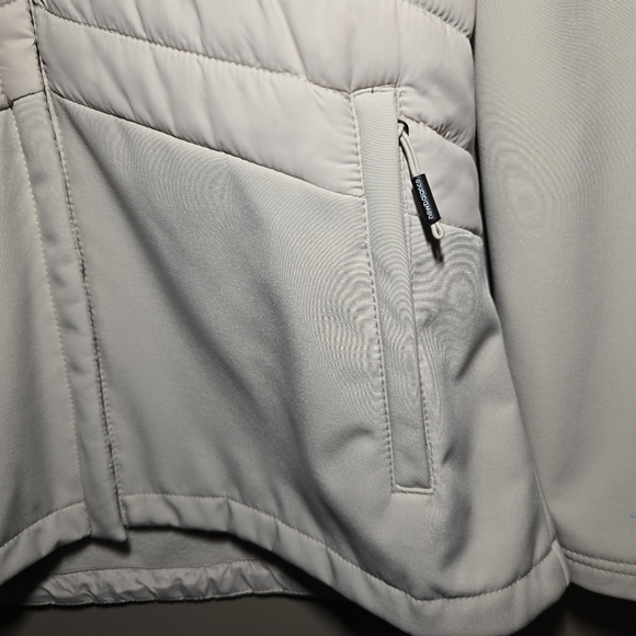 New Balance Women's Quilted Running Jacket Beige Full Zip Hooded Zip Pockets XL - Picture 3 of 14